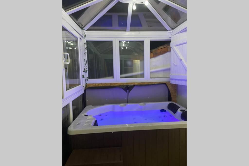Maison De Plage Avec Spa/Jacuzzi A 250 M De La Mer Ла Транш-сюр-Мер Екстериор снимка